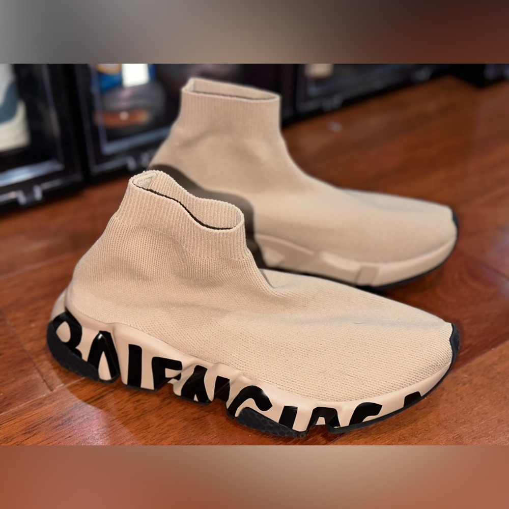 Balenciaga Speed 2.0 black and nude SIZE 5